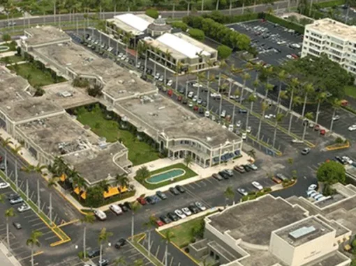 Royal Poinciana Plaza